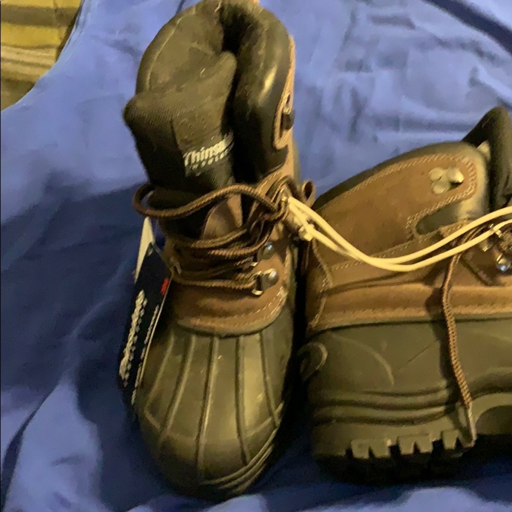 Boys boots